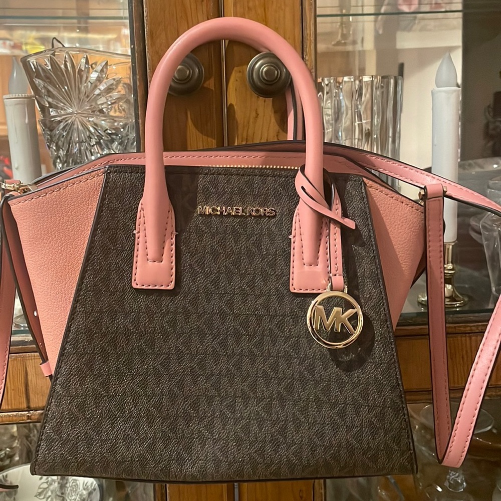 Michael Kors very good condition hand bag